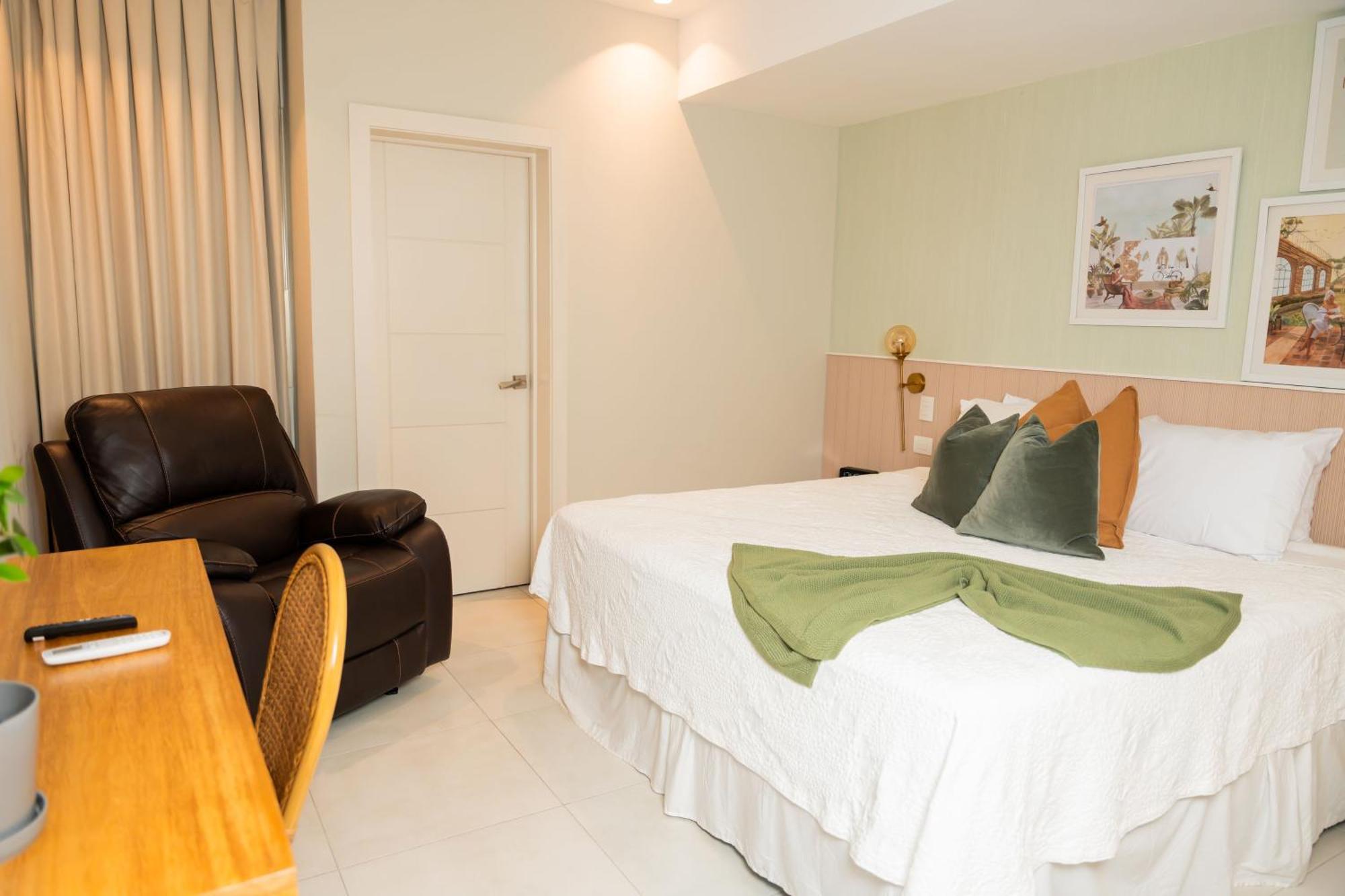 Hotel Stay Here Suites Santo Domingo Exterior foto