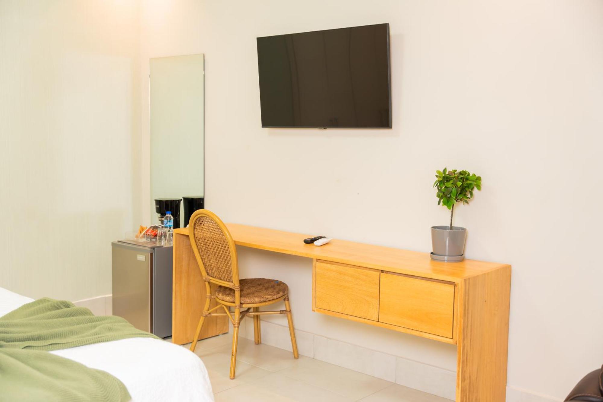 Hotel Stay Here Suites Santo Domingo Exterior foto