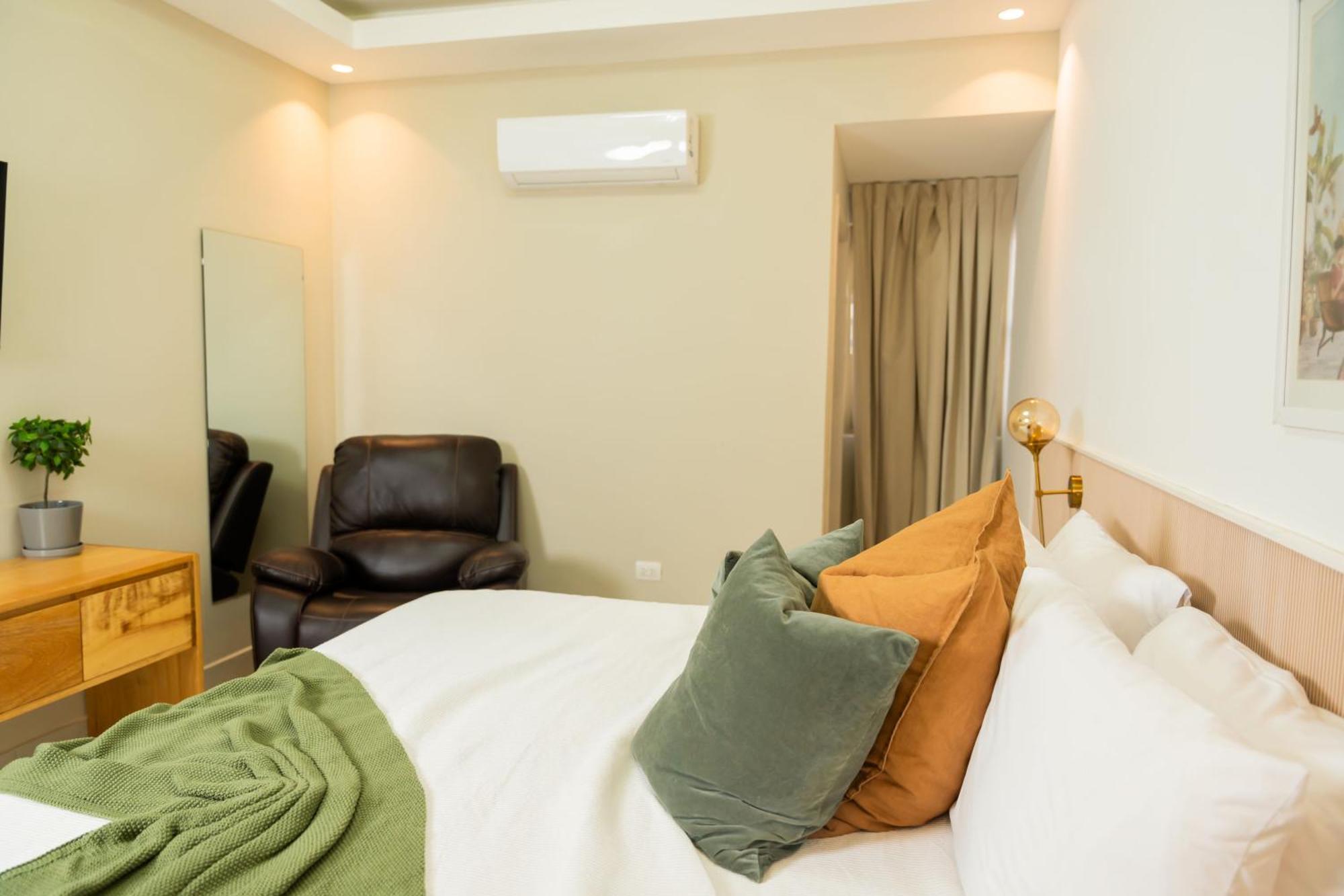 Hotel Stay Here Suites Santo Domingo Exterior foto