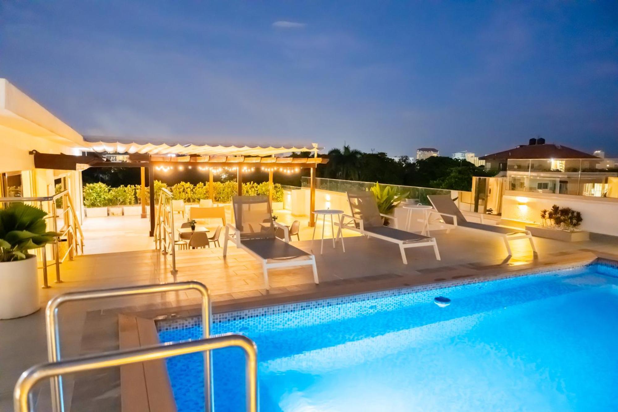 Hotel Stay Here Suites Santo Domingo Exterior foto